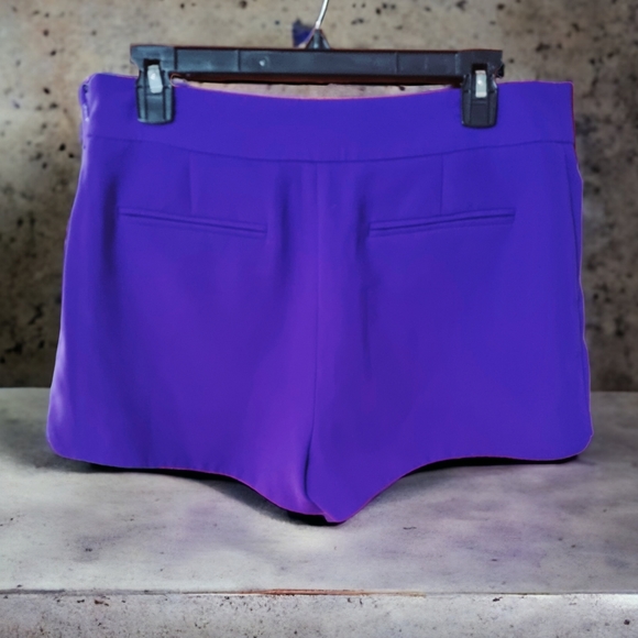 J. Crew Ladies Shorts - Picture 2 of 7